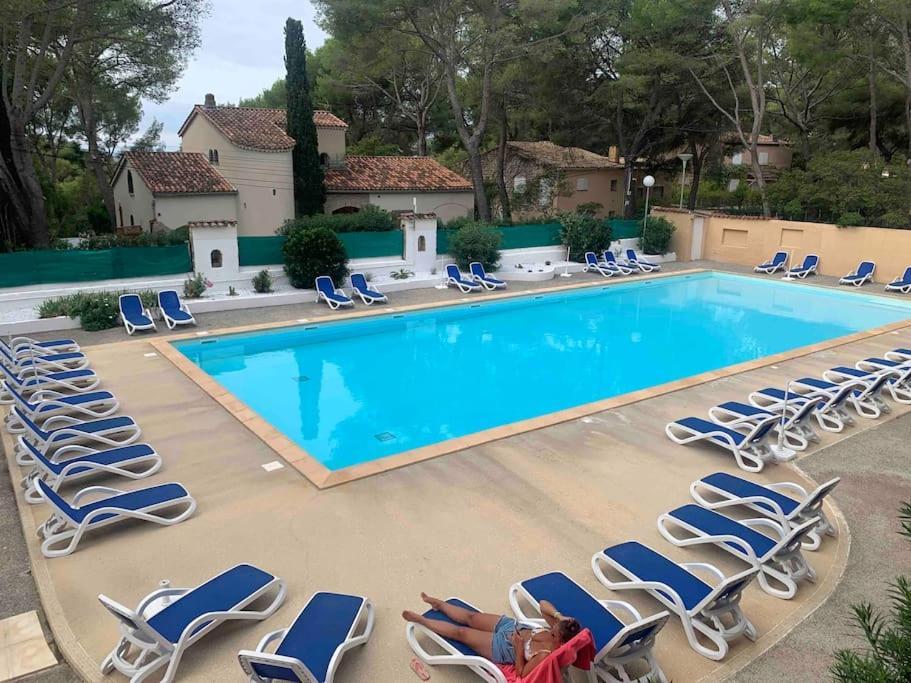 Les Appartements De La Marina ซานารี-ซูร์-แมร์ ภายนอก รูปภาพ