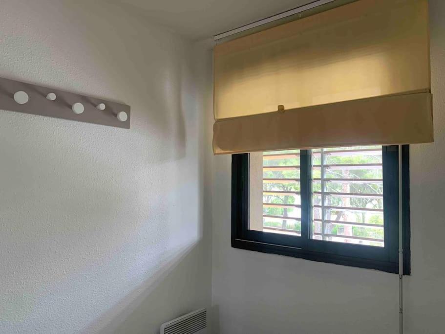 Les Appartements De La Marina ซานารี-ซูร์-แมร์ ภายนอก รูปภาพ
