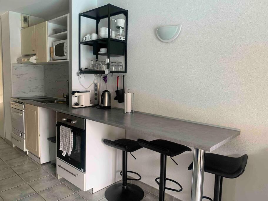 Les Appartements De La Marina ซานารี-ซูร์-แมร์ ภายนอก รูปภาพ