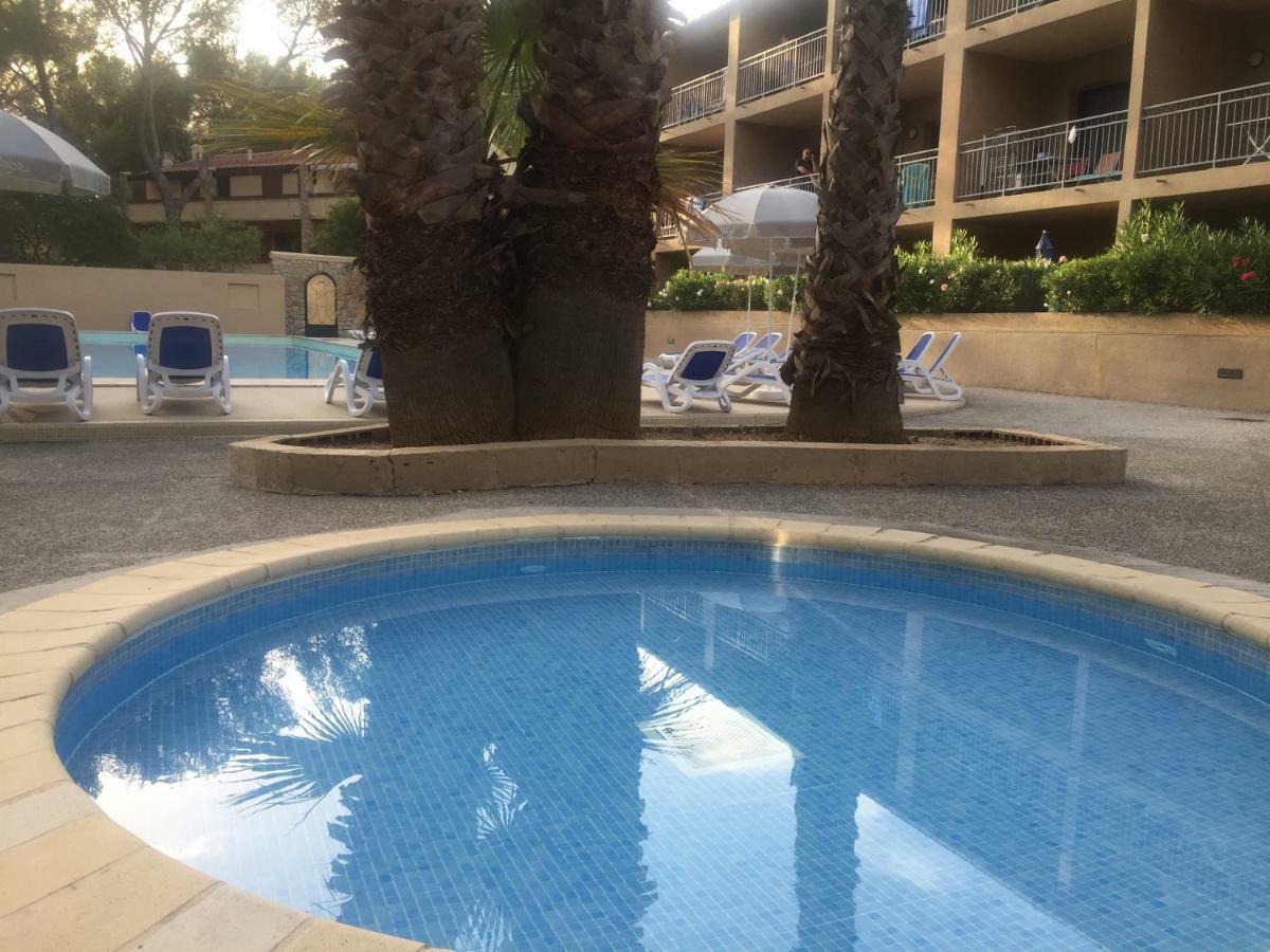 Les Appartements De La Marina ซานารี-ซูร์-แมร์ ภายนอก รูปภาพ